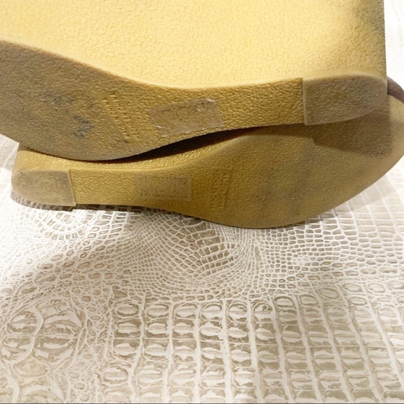 Forever 21 Faux fur lined lacewedge ankle booties - Picture 8 of 9